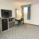 Days Inn & Suites By Wyndham Spokane
