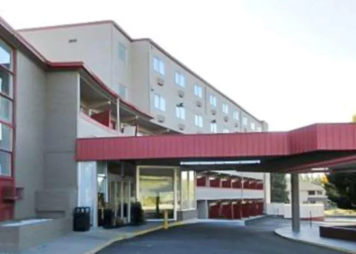 Quality Inn & Suites Airport