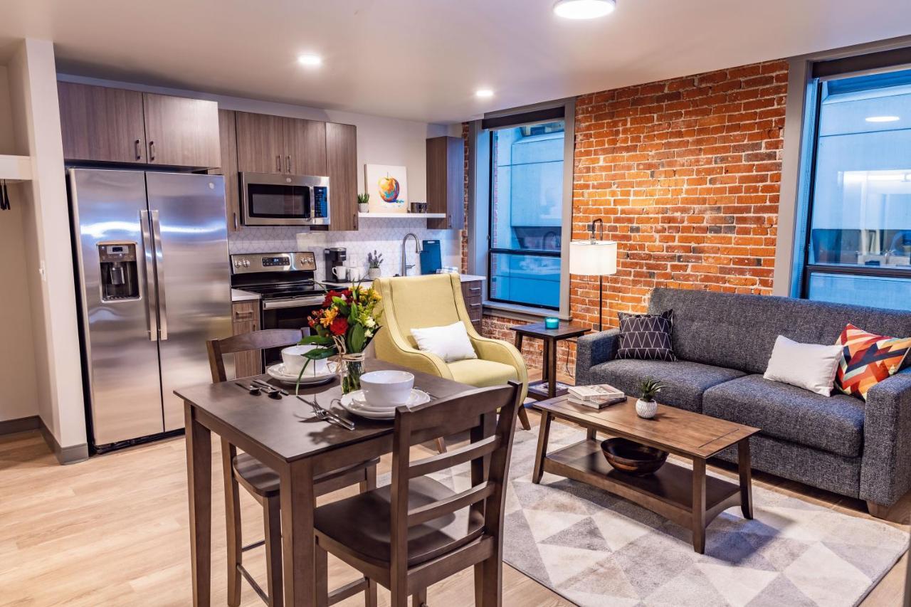 Riverfront Park Travel Apartment *