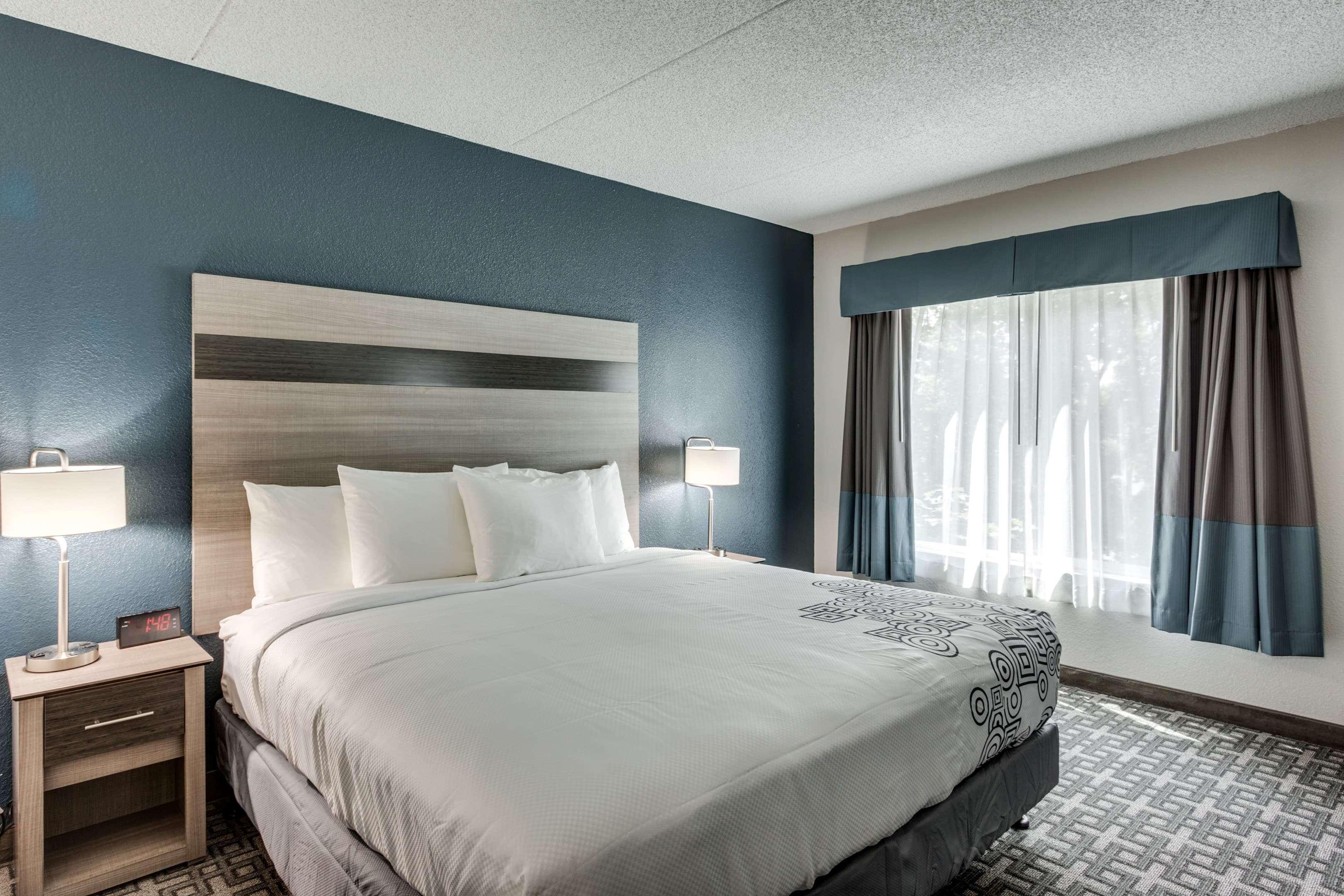 Days & By Wyndham Spokane