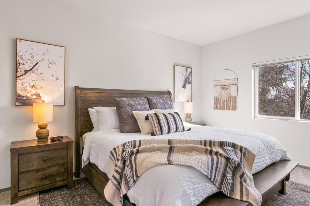 New 2 Bed 2 Bath Near Perry Dist And Dt Apartment Spokane