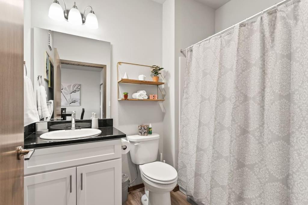 Very New 2 Bed 2 Bath Near Dt And Perry District * Spokane