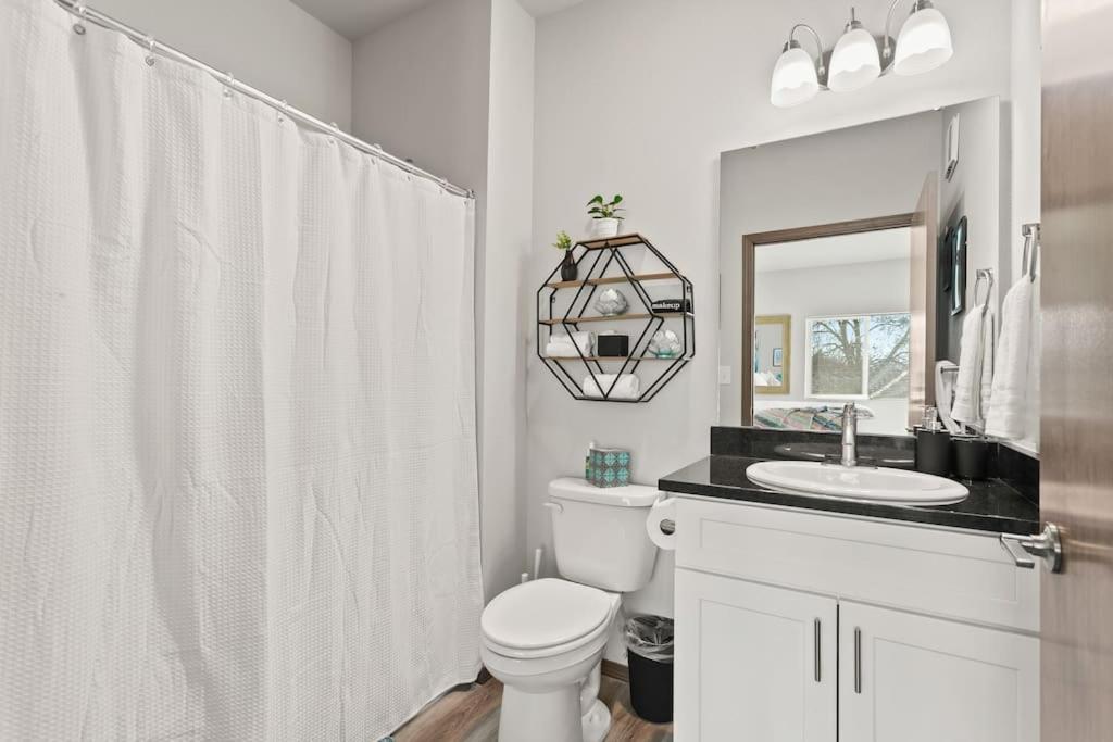 Very New 2 Bed 2 Bath Near Dt And Perry District Spokane