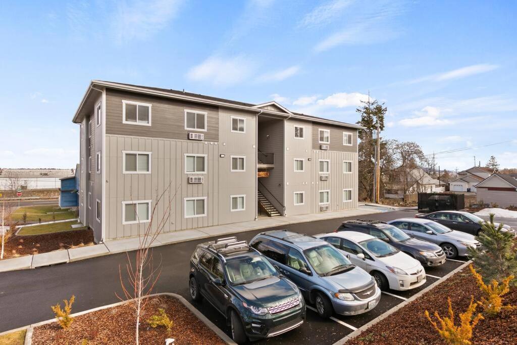New 2 Bed 2 Bath Near Perry Dist And Dt Spokane