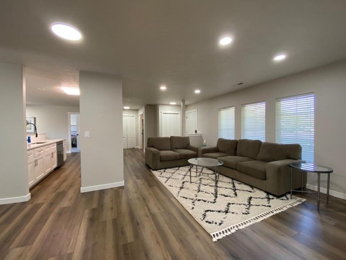 Updated Rancher Near Shopping & Restaurants Spokane