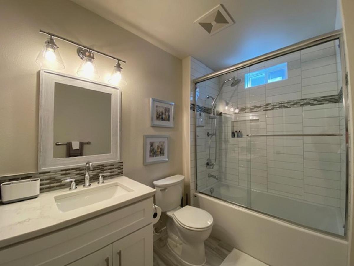 Updated Rancher Near Shopping & Restaurants *
