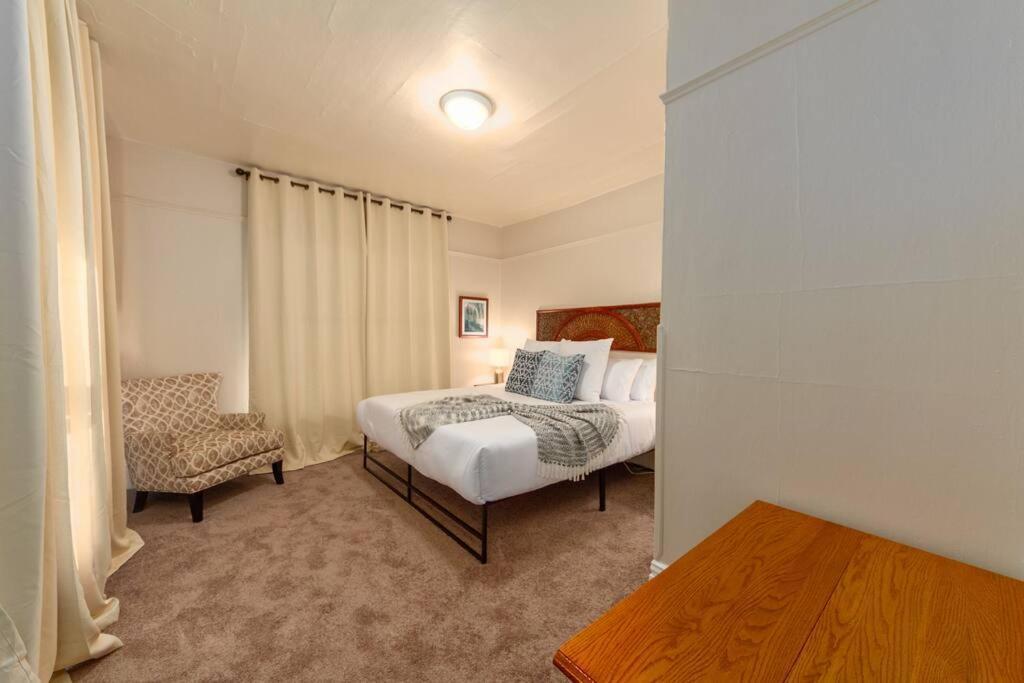 Apartment Historic 2 King Bed 1 Bath Near Downtown *