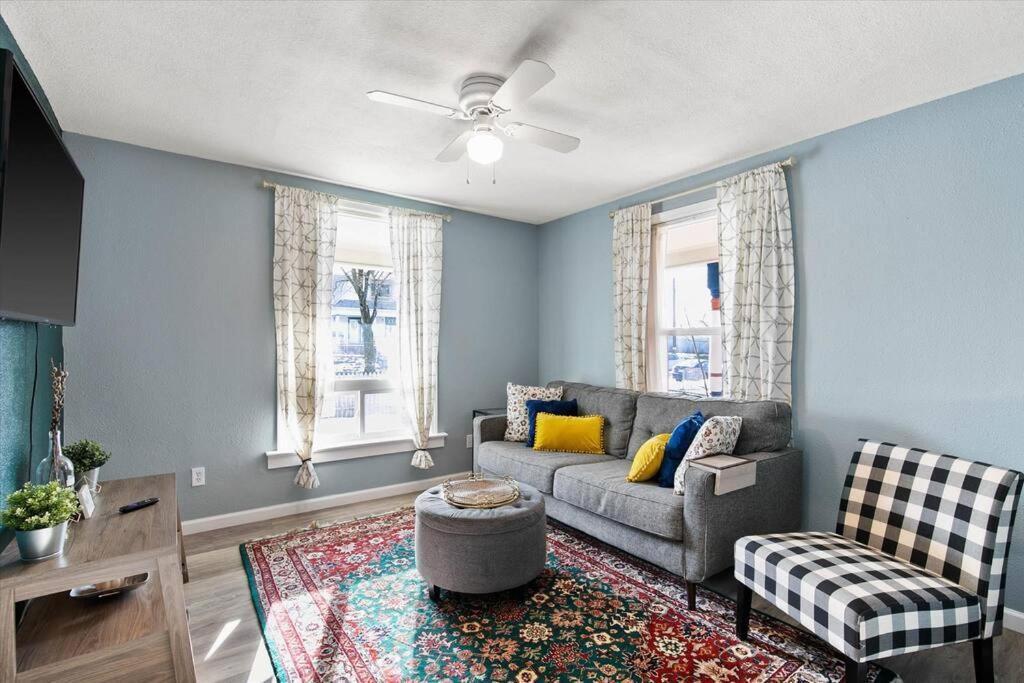 Mins To Dwntwn & Arena Backyard Bbq King Bed Holiday home Spokane
