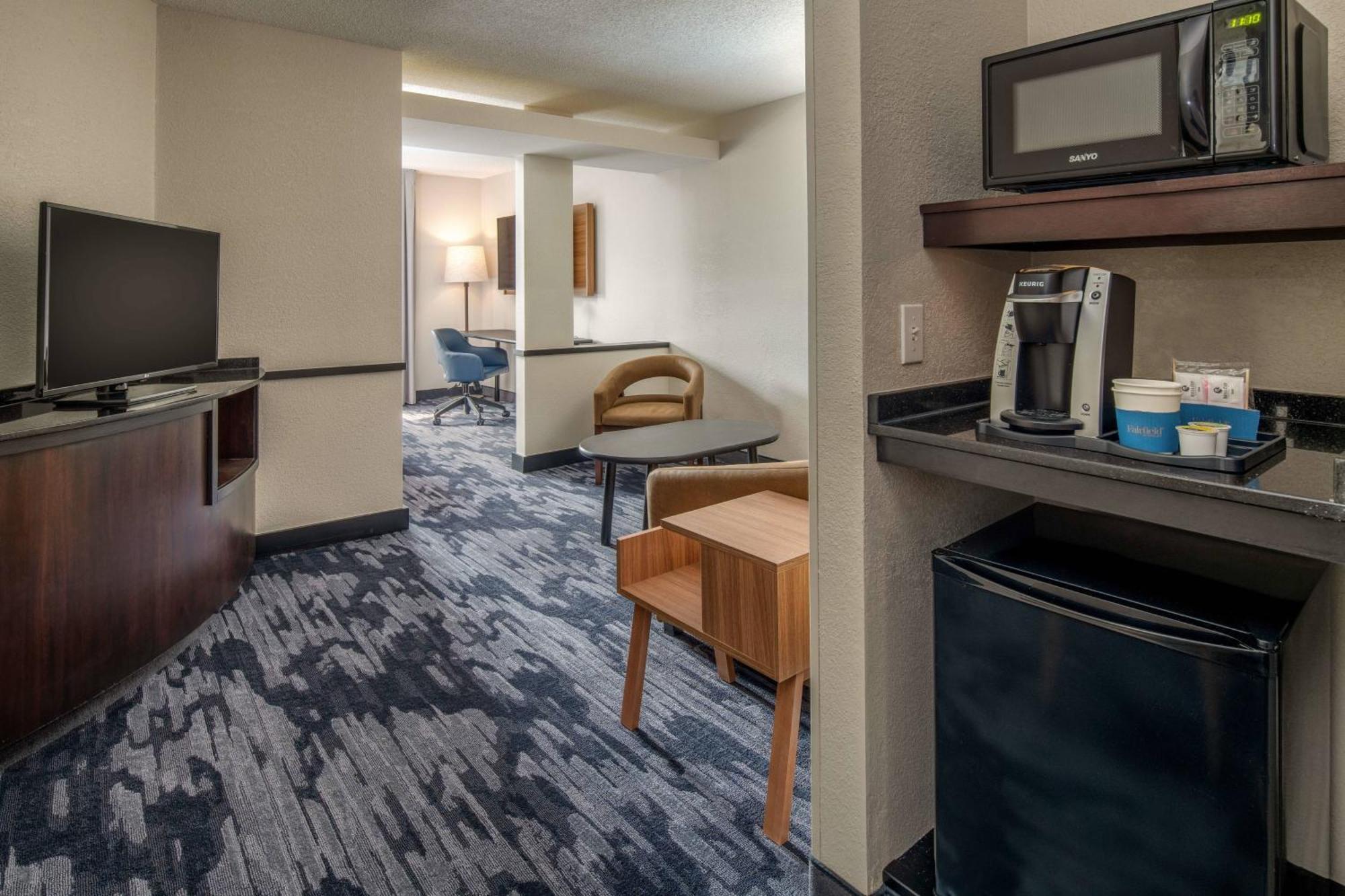 Fairfield Downtown Hotel