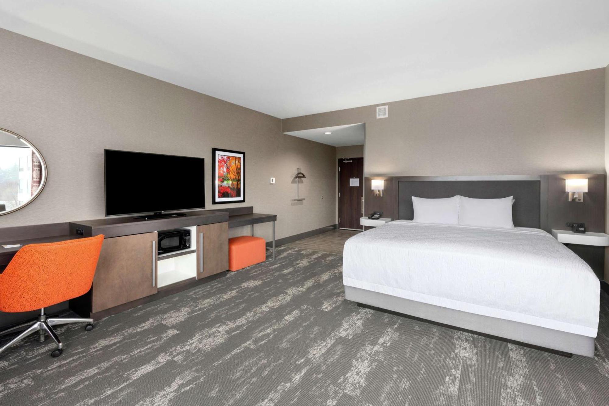 Hampton & Downtown-south 3*