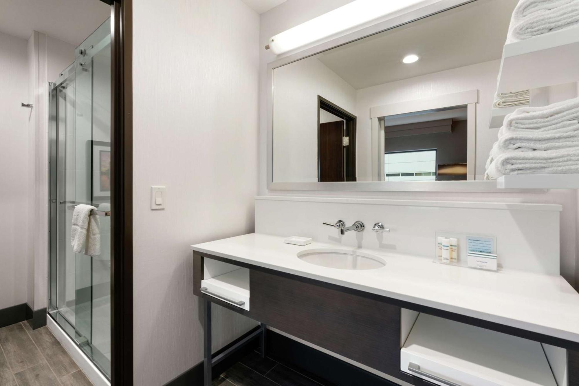 Hotel Hampton & Downtown-south 3*
