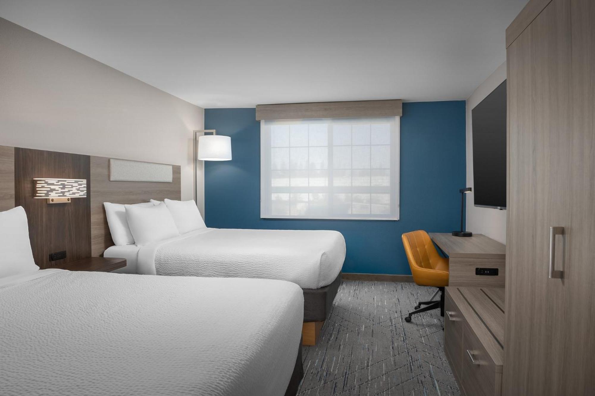 Express Airport By Ihg Hotel