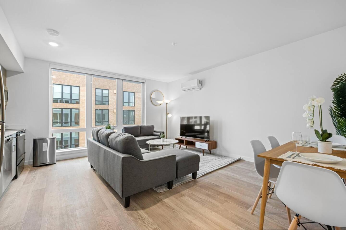Convenient 2bd2ba In Museumofartsdowntown-gym *