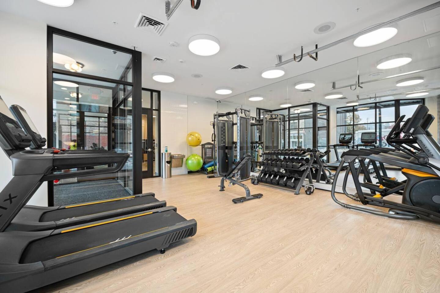 Convenient 2bd2ba In Museumofartsdowntown-gym Apartment *