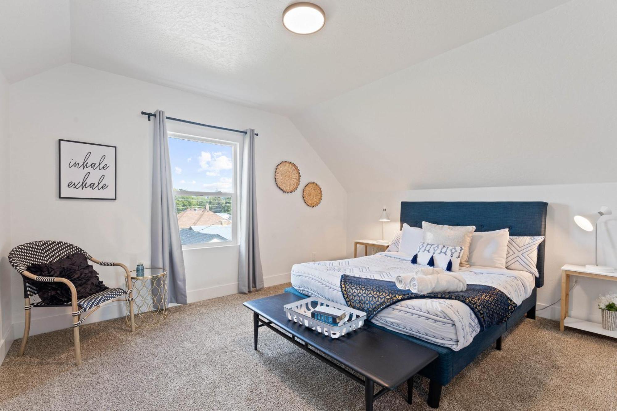 Big House Mins To Dt Big Groups Well Stocked Holiday home Spokane