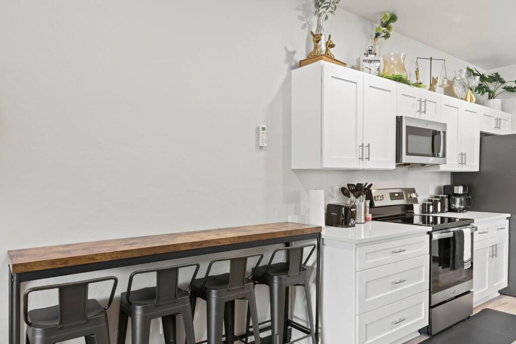 Brand New 2bd 1 5bth Triplex Unit Near Downtown Apartment Spokane