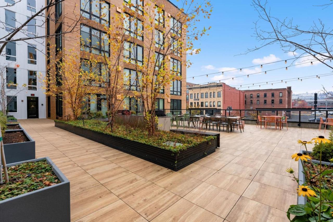 1 Bed Close By Shops Apartment Spokane