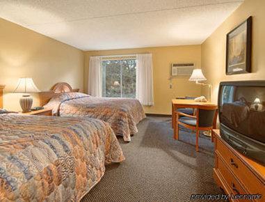 Days & By Wyndham Hotel Spokane