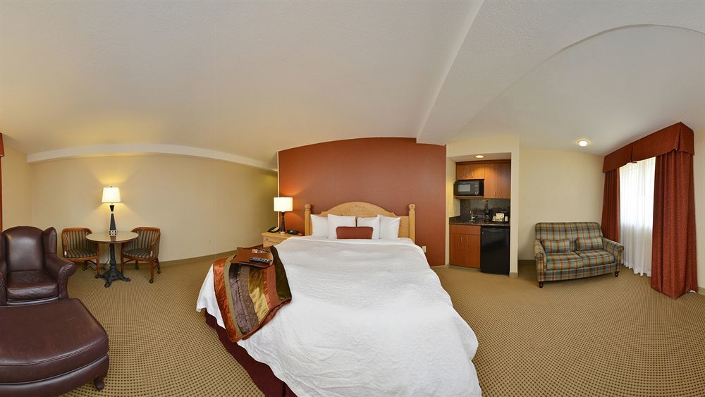 Hotel Hampton Airport
