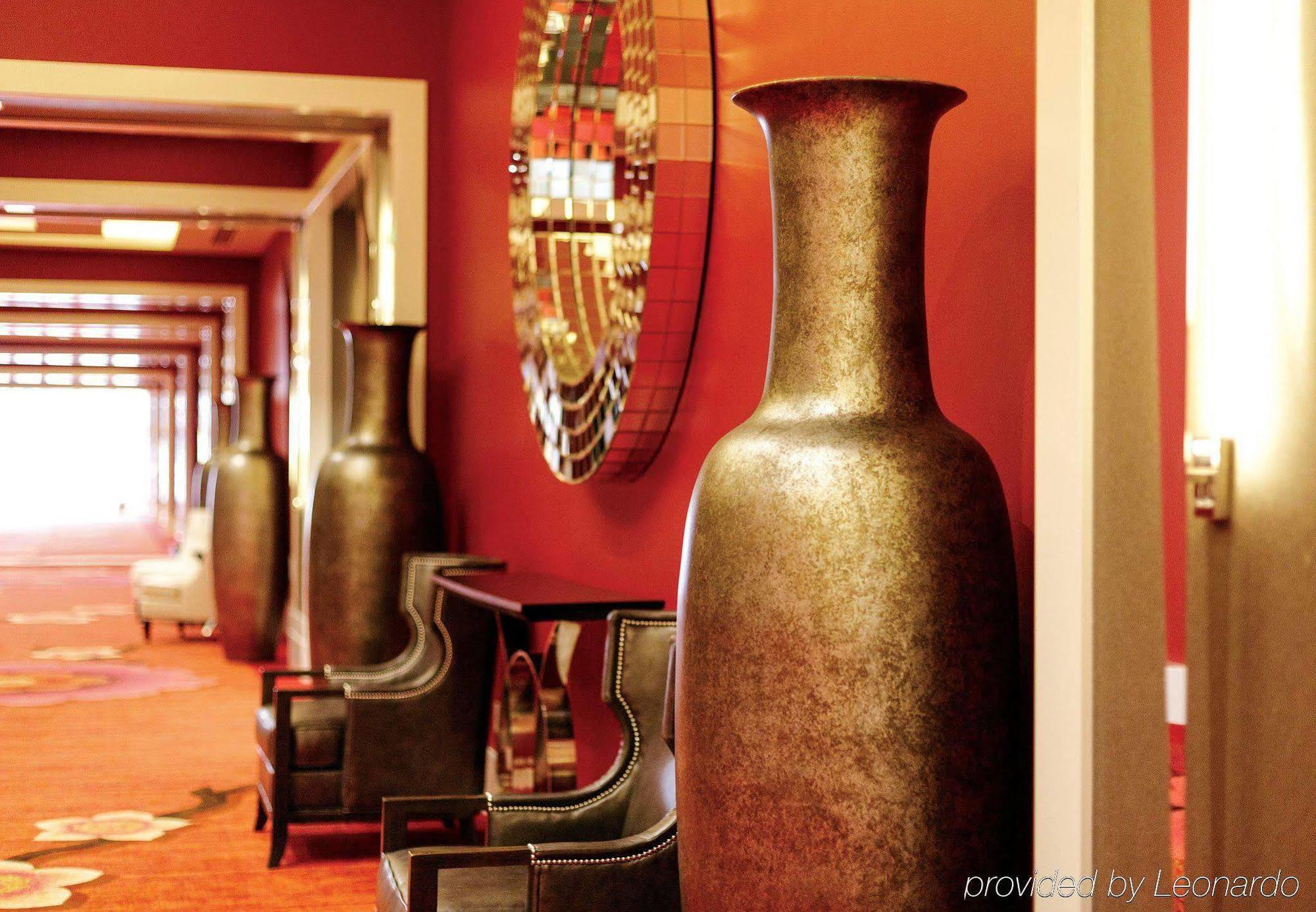The Davenport Grand, Autograph Collection