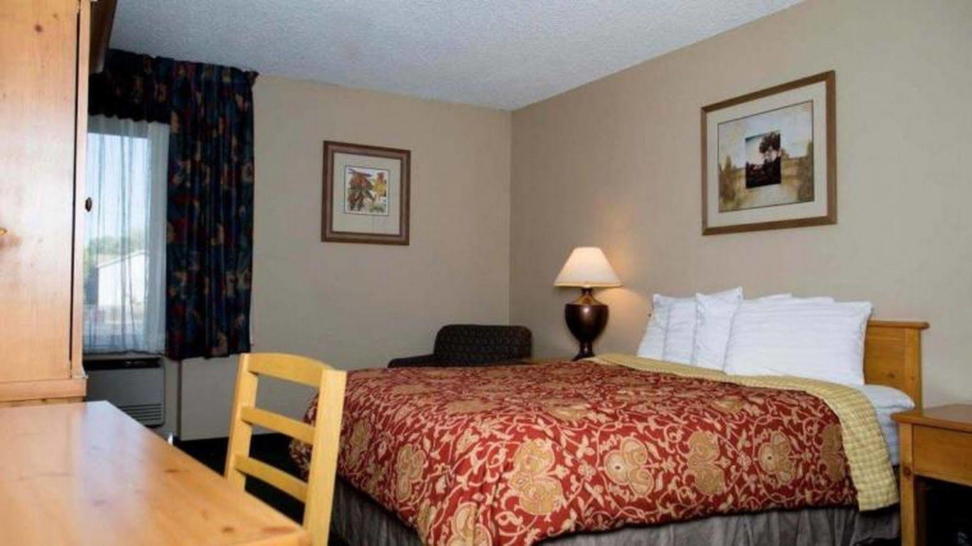 Hotel La Quinta & By Wyndham Downtown 3*