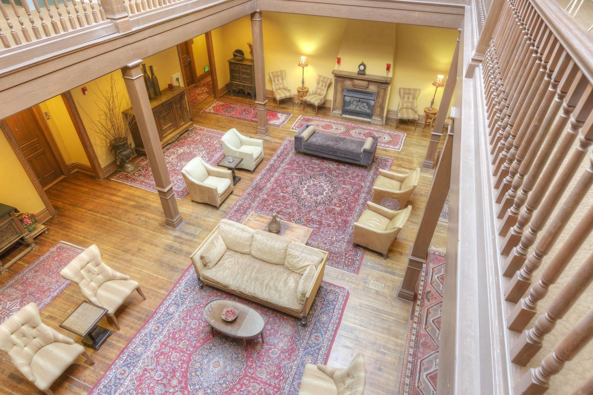 Montvale (adults Only) 3*