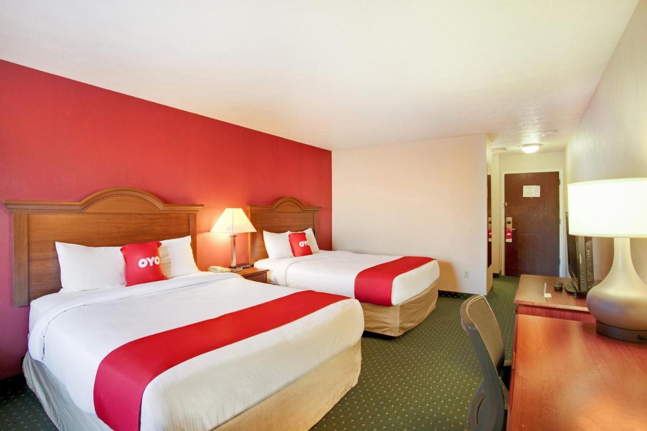Hotel Oyo North Spokane