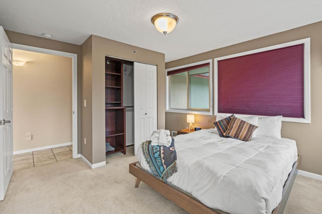 Apartment Modern Amenities Gas Fireplace Location Spokane