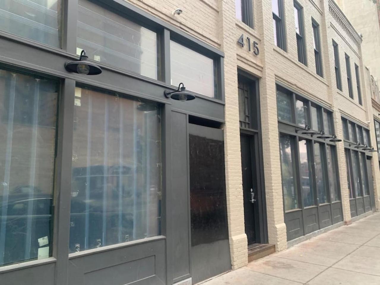 Historic Downtown Loft With King Bed And Wifi *