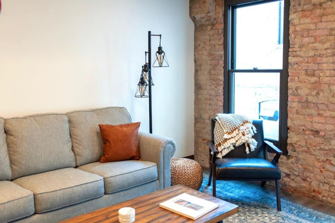 Historic Downtown Loft With King Bed And Wifi Apartment Spokane