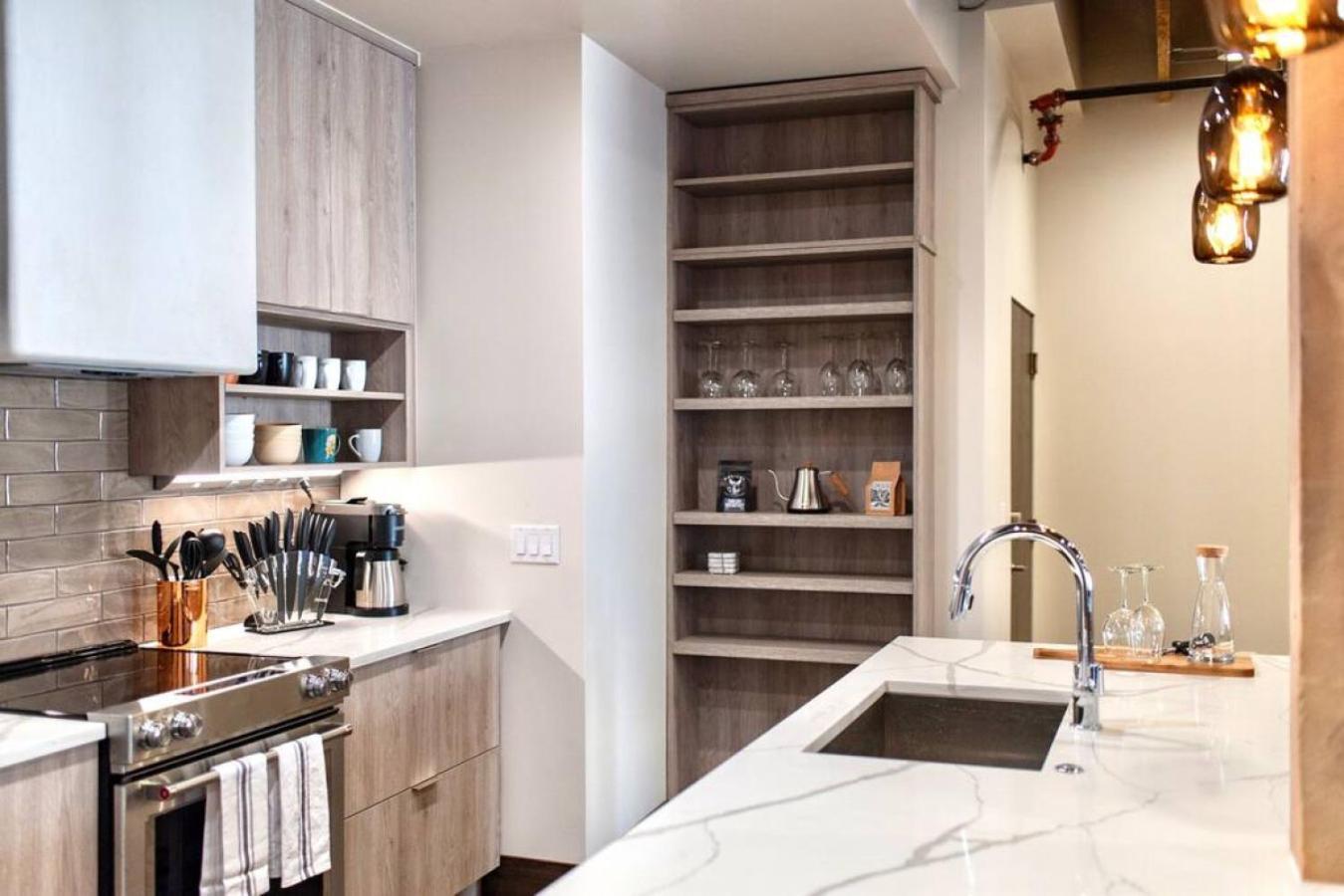 Urban Modern Living Perfect For Long Term Apartment